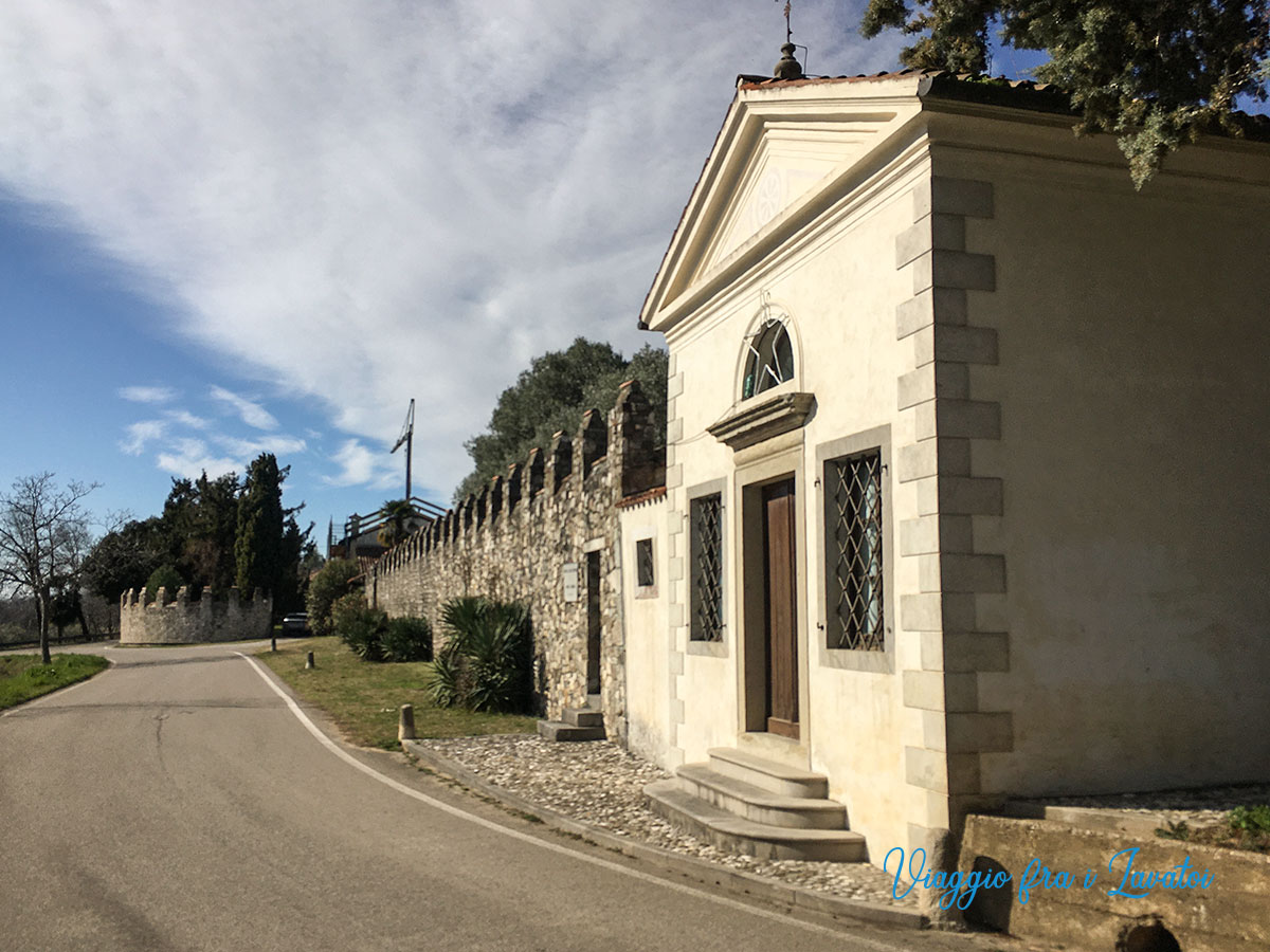 villa perabo della savia chiesetta mura